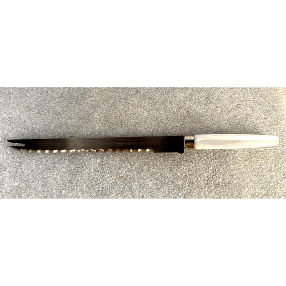 Wavecrest Regent Sheffield Stainless Carving Knife England Pearlized Handle VTG